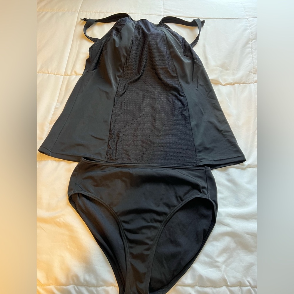 Fit 4 U Women’s black Tankini swim suit set